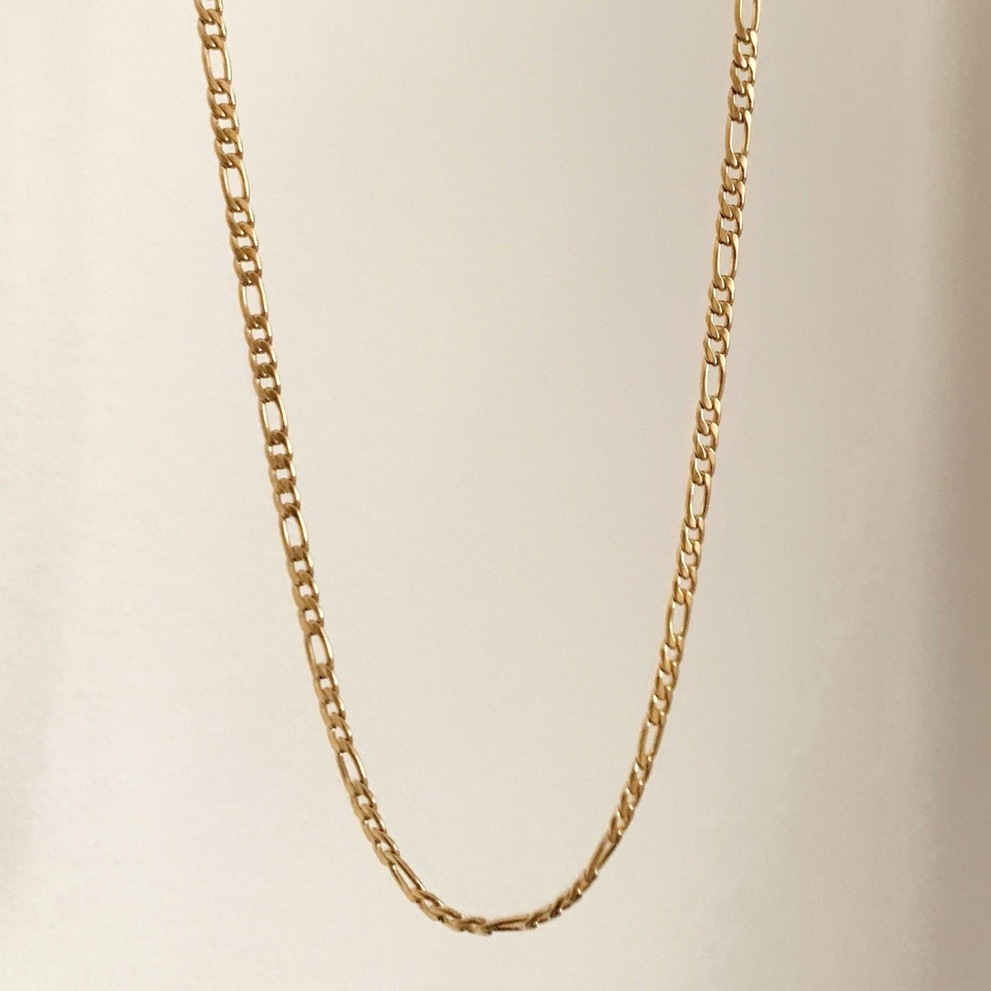 18k Gold Figaro Chain - The Smart Minimalist