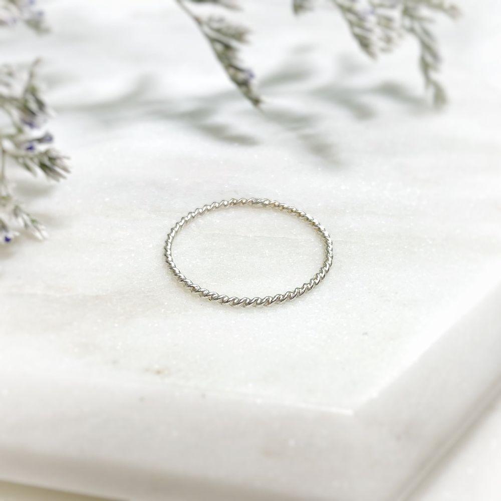 Twist Detail Stacking Ring - 925 Silver - The Smart Minimalist