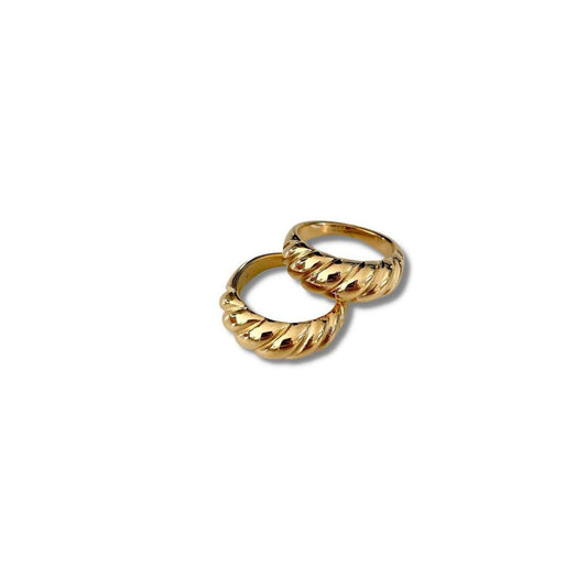 Gold Croissant Ring 18K Gold - The Smart Minimalist