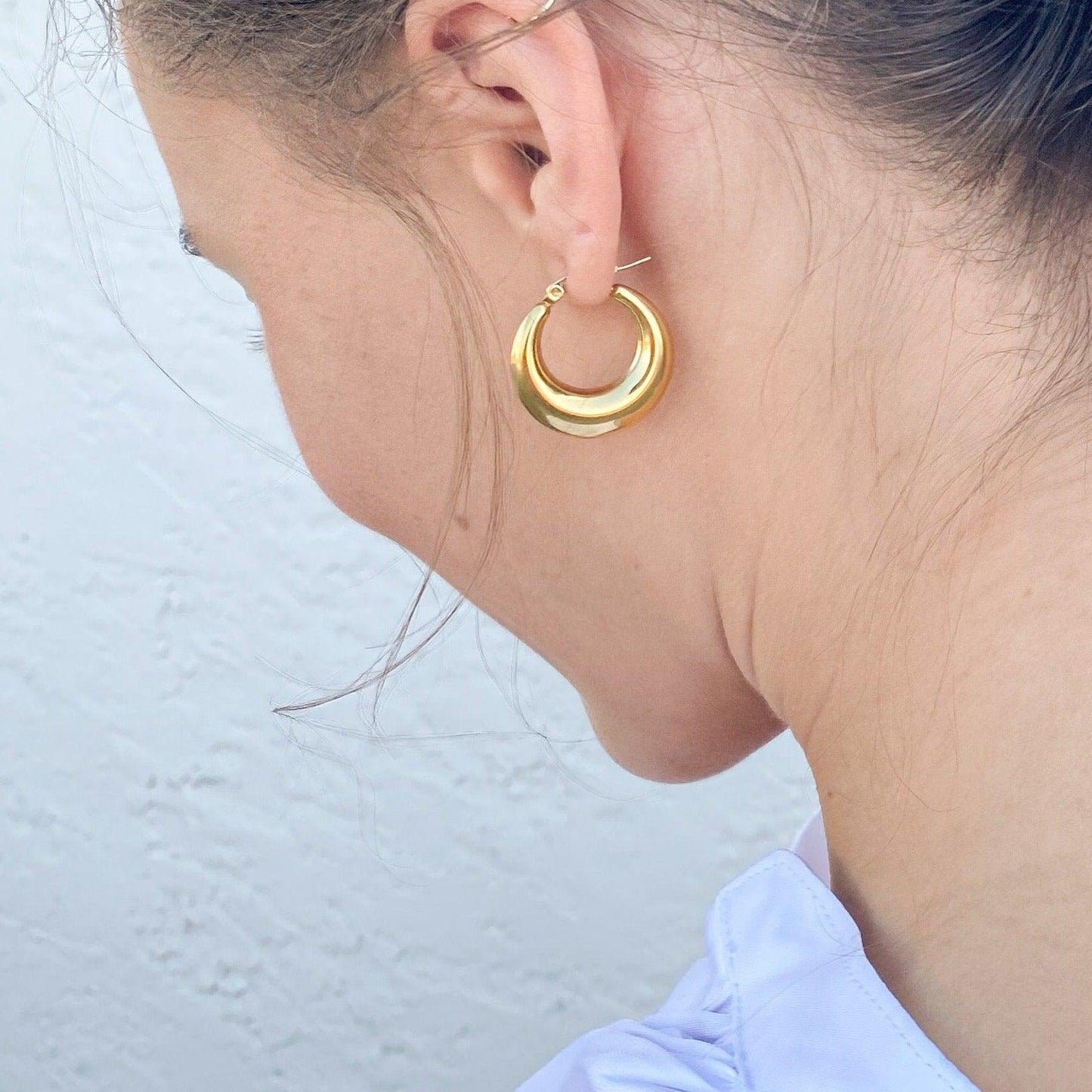 The smart minimalist 18k gold earrings 