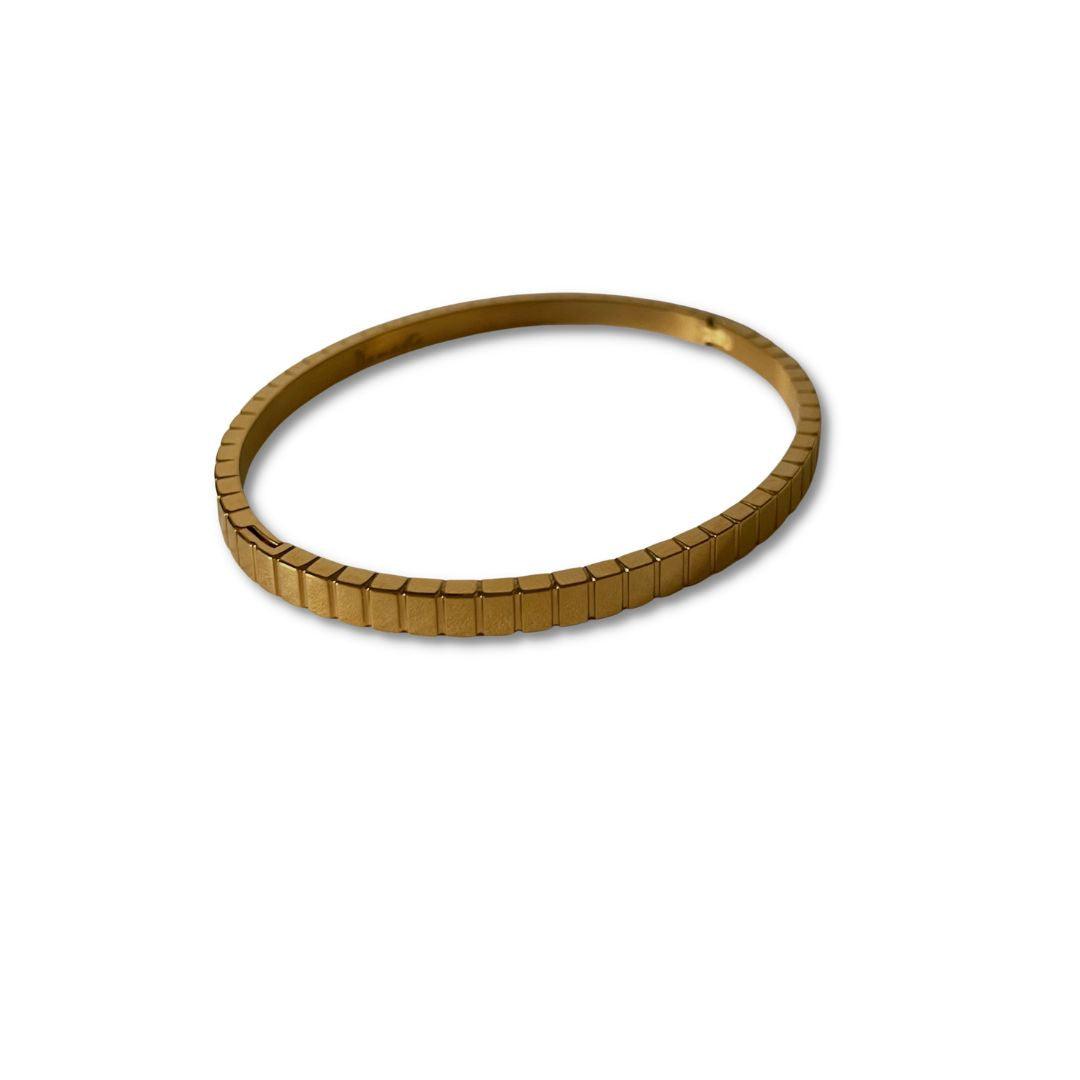 Pleated Cuff Bracelet - The Smart Minimalist
